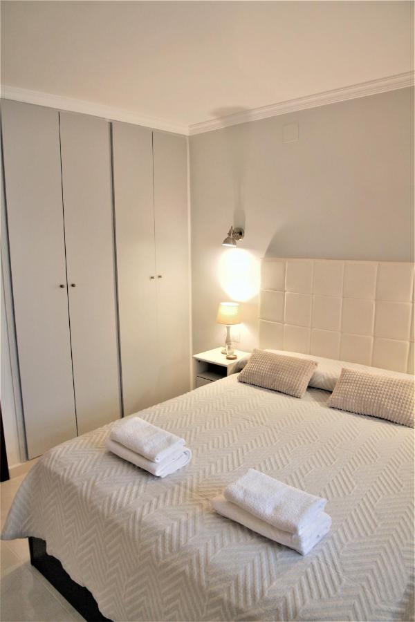La Perla Apartment, Paradis Park, La Pineda - Atico 1ª Linea - Solarium - Wifi - Piscina Eksteriør billede